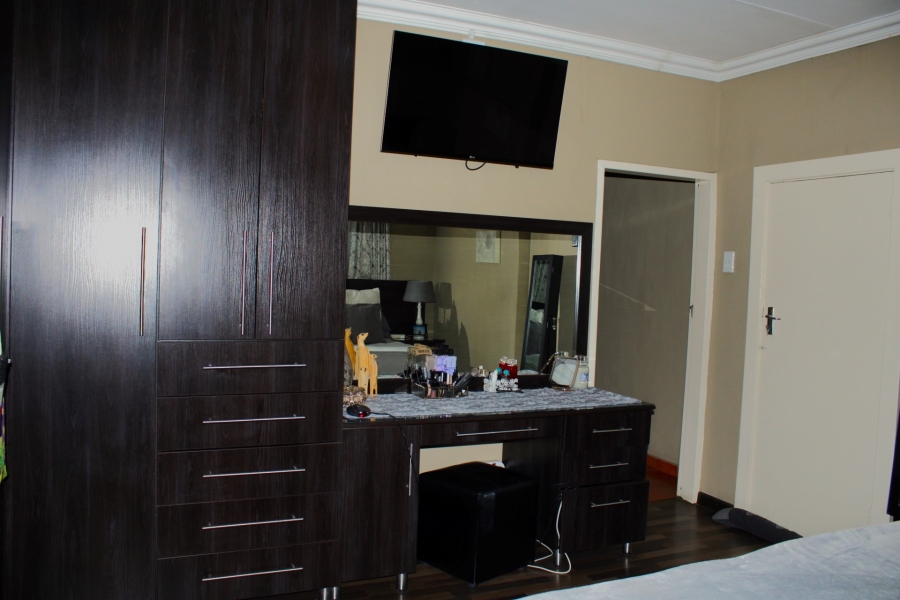 3 Bedroom Property for Sale in Primrose Hill Gauteng