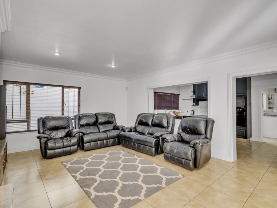 6 Bedroom Property for Sale in Dainfern Golf Estate Gauteng