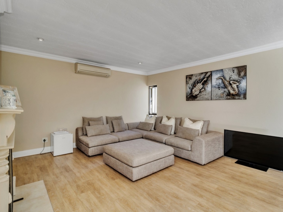6 Bedroom Property for Sale in Dainfern Golf Estate Gauteng