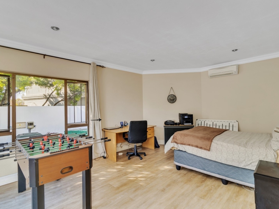 6 Bedroom Property for Sale in Dainfern Golf Estate Gauteng
