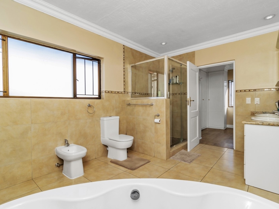 6 Bedroom Property for Sale in Dainfern Golf Estate Gauteng