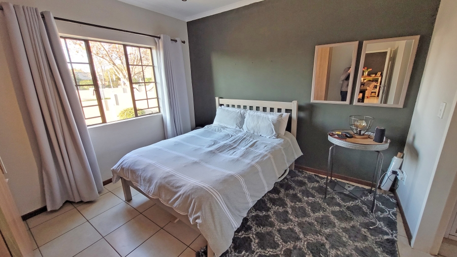 2 Bedroom Property for Sale in Mooikloof Ridge Gauteng