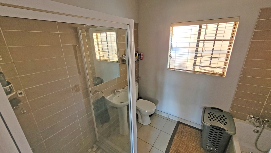 2 Bedroom Property for Sale in Mooikloof Ridge Gauteng