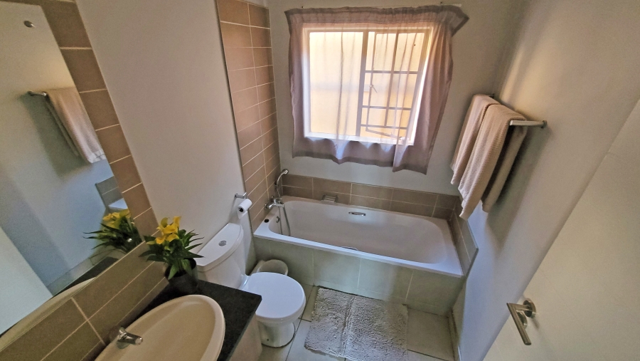 2 Bedroom Property for Sale in Mooikloof Ridge Gauteng