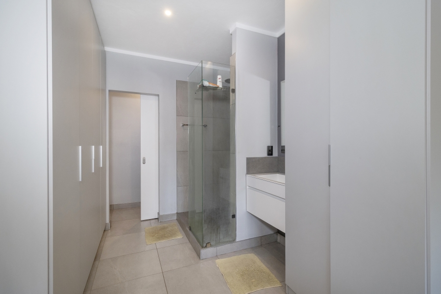 2 Bedroom Property for Sale in Nieuw Muckleneuk Gauteng