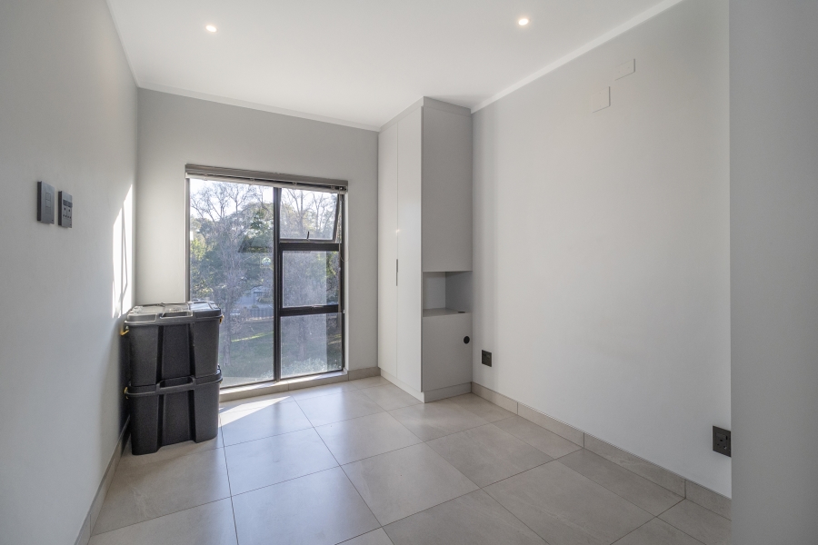 2 Bedroom Property for Sale in Nieuw Muckleneuk Gauteng