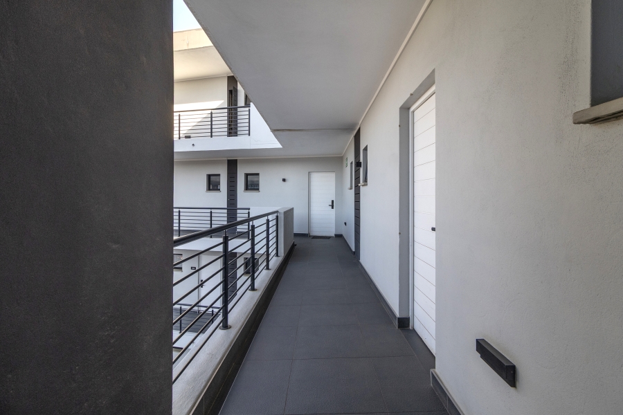 2 Bedroom Property for Sale in Nieuw Muckleneuk Gauteng