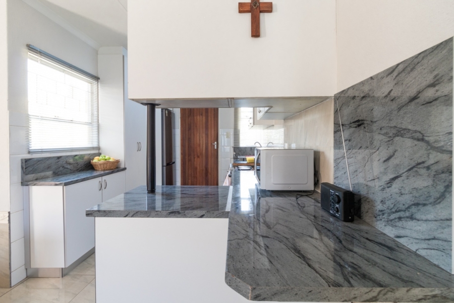 2 Bedroom Property for Sale in Pomona Gauteng