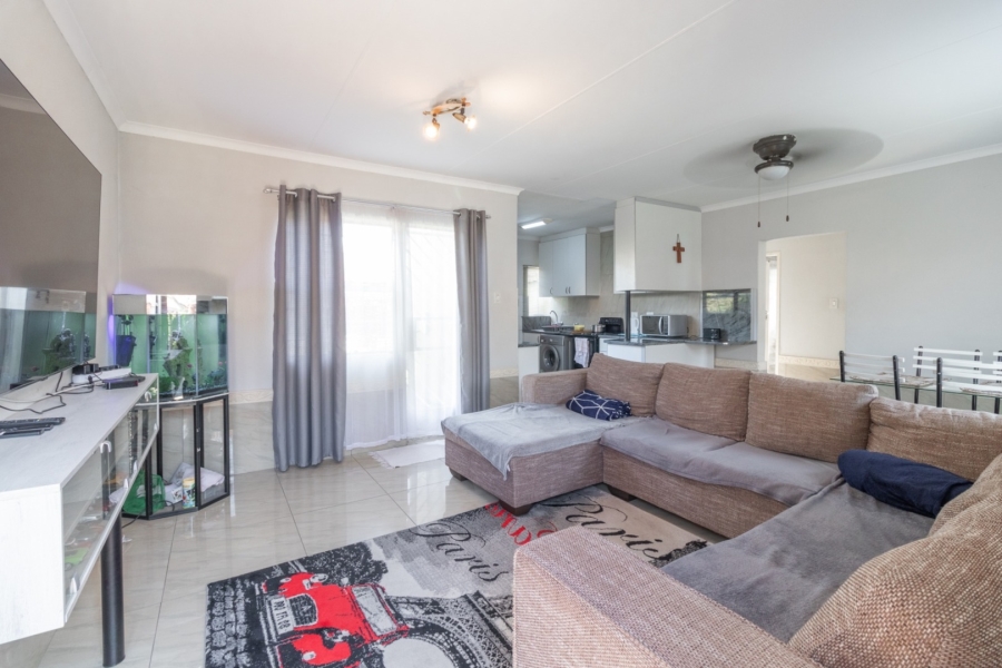 2 Bedroom Property for Sale in Pomona Gauteng