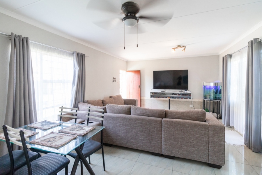 2 Bedroom Property for Sale in Pomona Gauteng