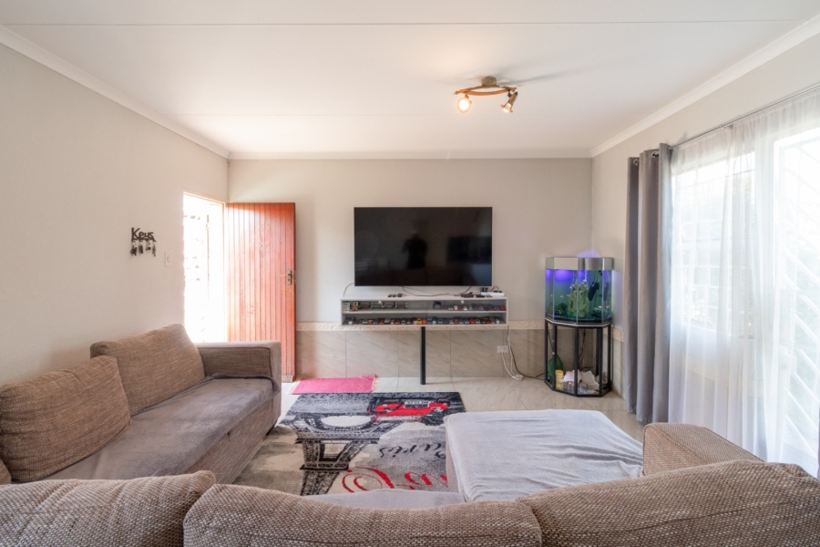 2 Bedroom Property for Sale in Pomona Gauteng