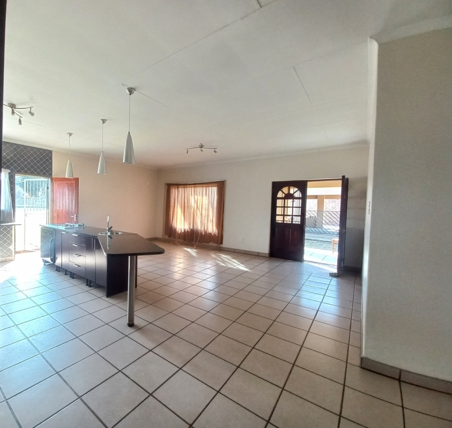 8 Bedroom Property for Sale in Rand Collieries Gauteng
