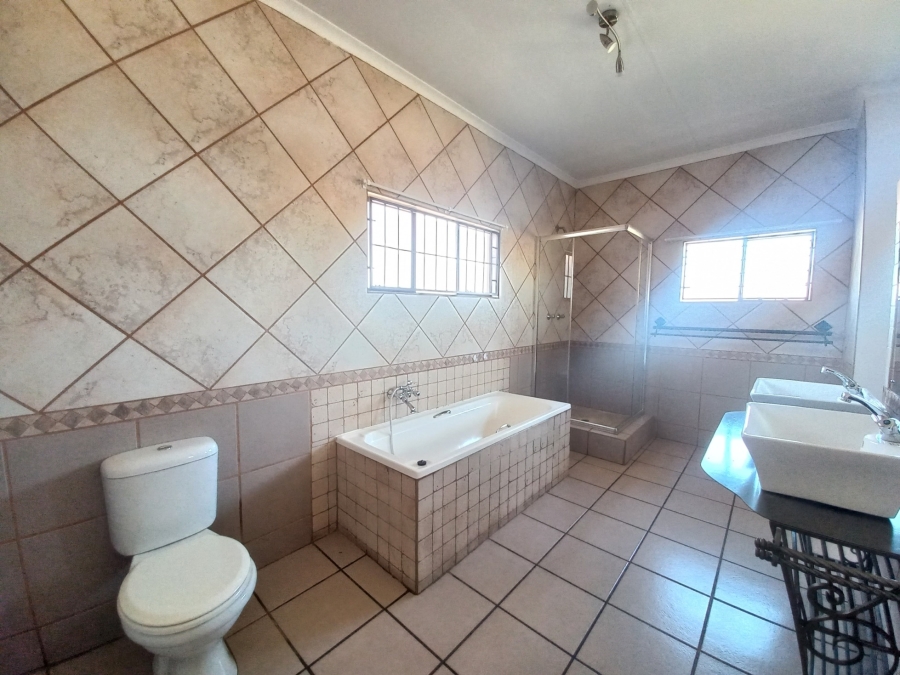 8 Bedroom Property for Sale in Rand Collieries Gauteng