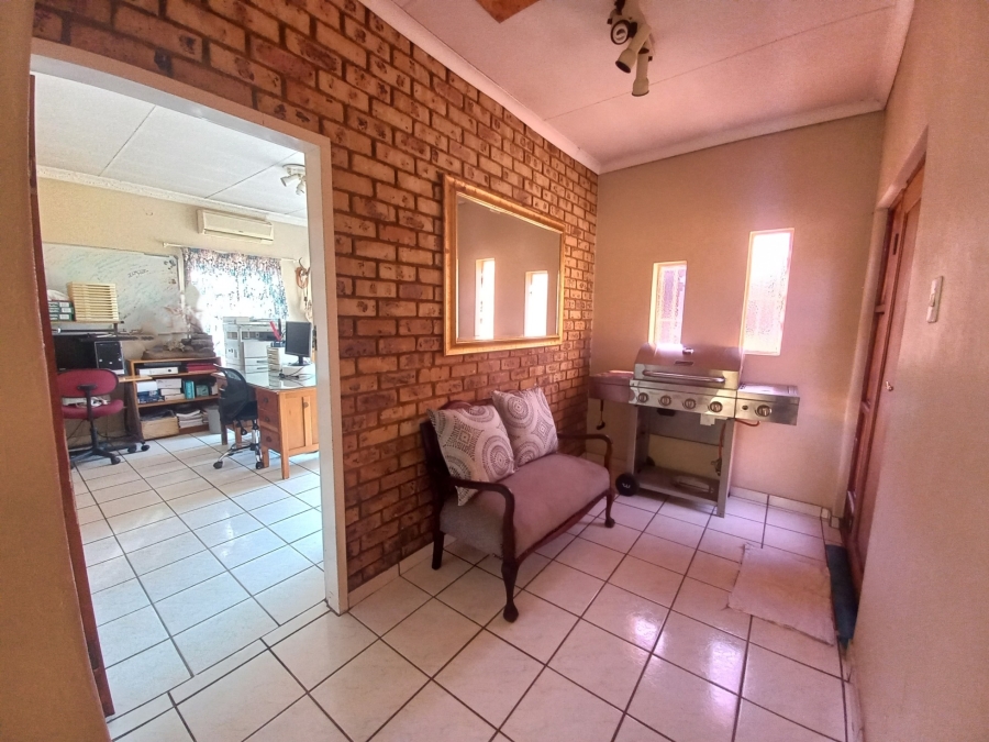 8 Bedroom Property for Sale in Rand Collieries Gauteng