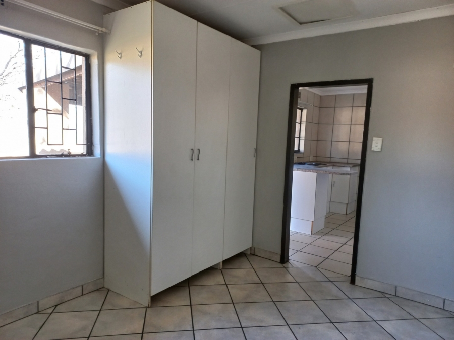 8 Bedroom Property for Sale in Rand Collieries Gauteng