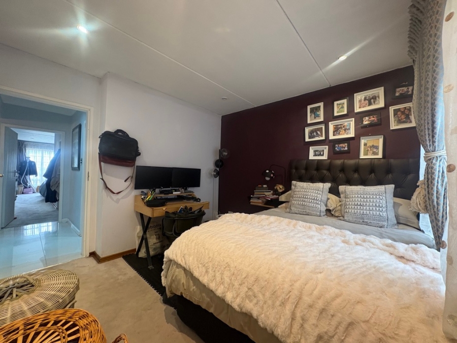 2 Bedroom Property for Sale in Hyde Park Gauteng