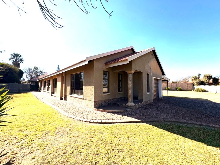 3 Bedroom Property for Sale in Dalpark Proper Gauteng