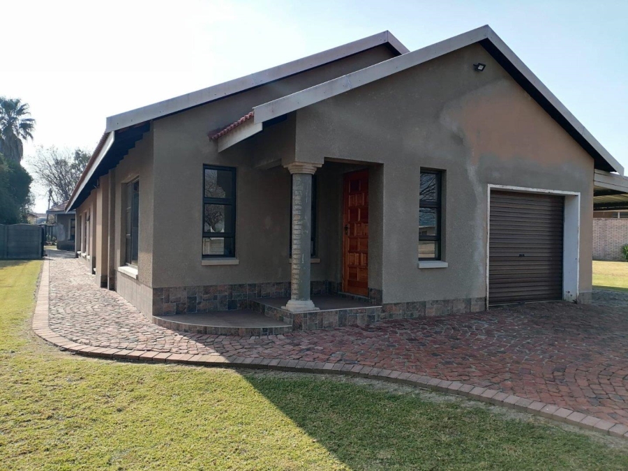 3 Bedroom Property for Sale in Dalpark Proper Gauteng