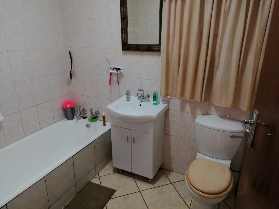 3 Bedroom Property for Sale in Dalpark Proper Gauteng