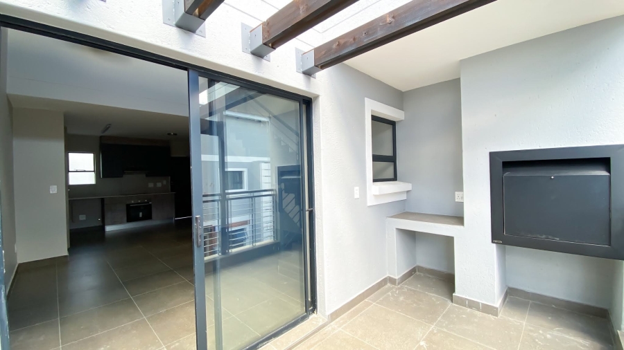 1 Bedroom Property for Sale in Montana Gauteng
