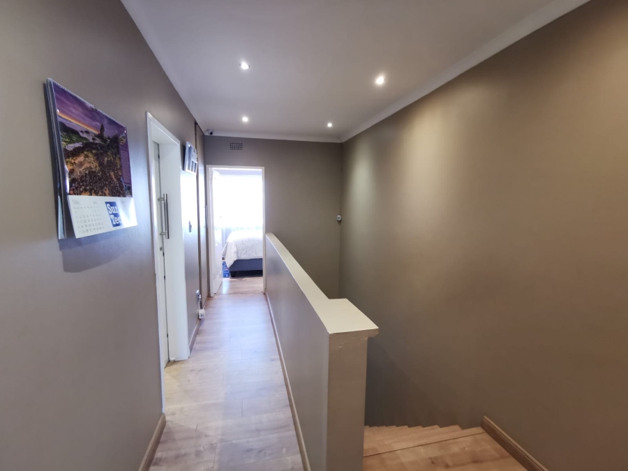 2 Bedroom Property for Sale in South Crest Gauteng