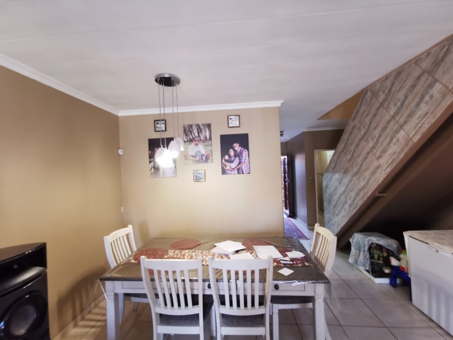 2 Bedroom Property for Sale in South Crest Gauteng