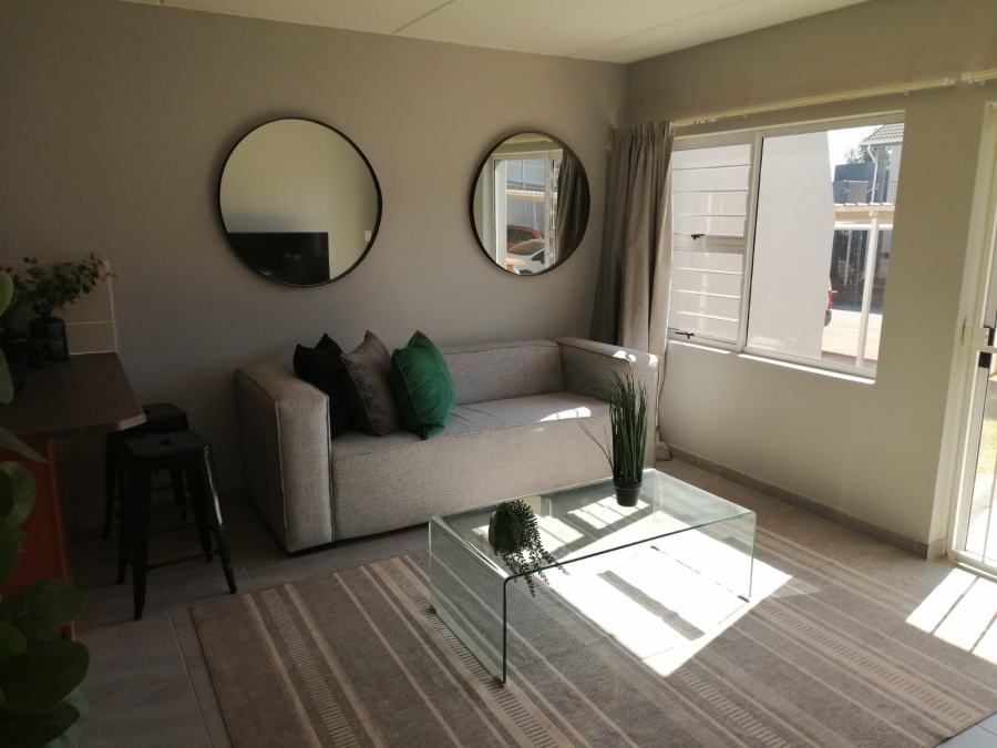1 Bedroom Property for Sale in Annlin Gauteng