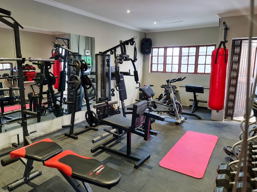 5 Bedroom Property for Sale in Vaaloewer Gauteng