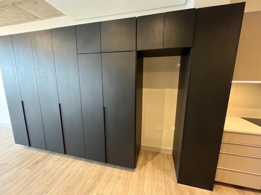 1 Bedroom Property for Sale in Sandown Gauteng