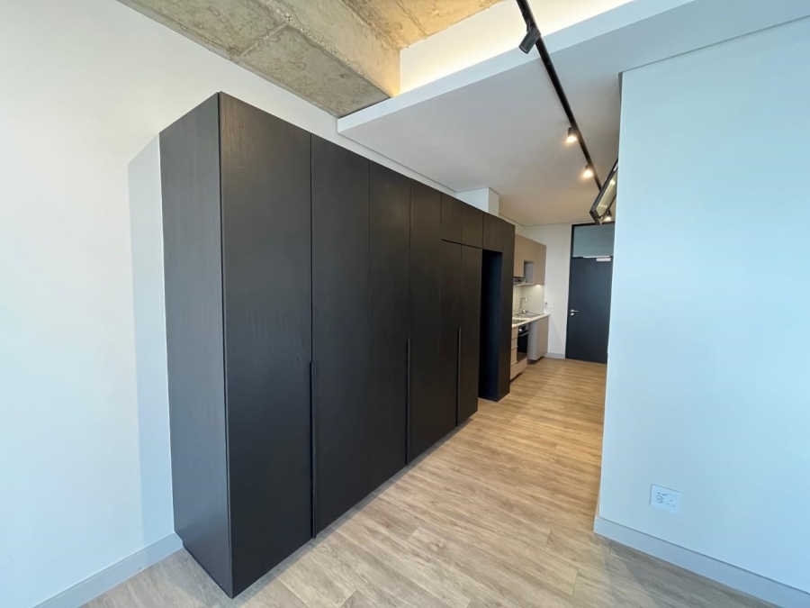 1 Bedroom Property for Sale in Sandown Gauteng