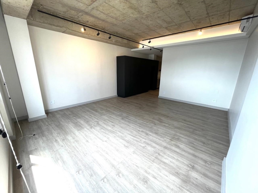 1 Bedroom Property for Sale in Sandown Gauteng
