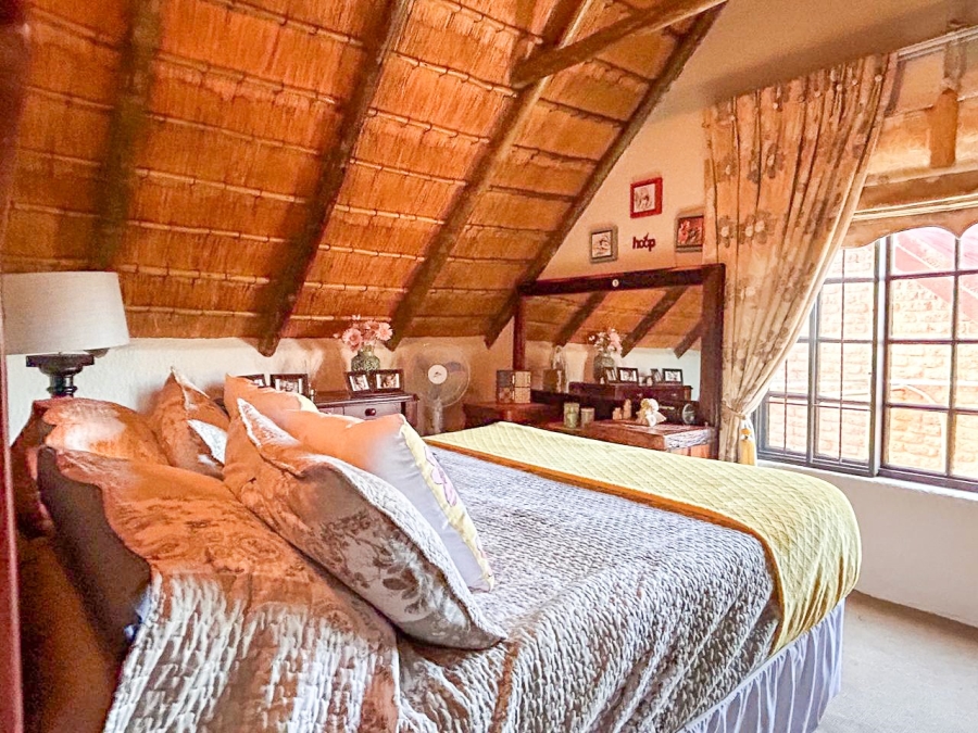 3 Bedroom Property for Sale in Vaaloewer Gauteng