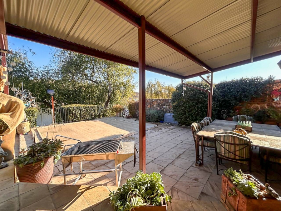 3 Bedroom Property for Sale in Vaaloewer Gauteng