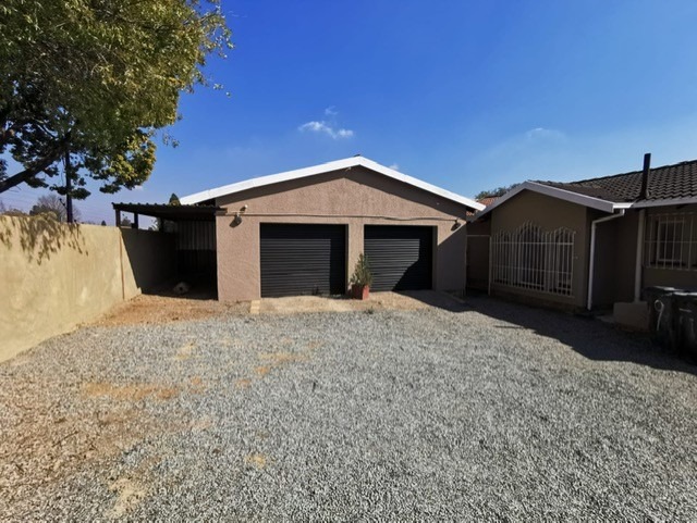 3 Bedroom Property for Sale in Albertsdal Gauteng