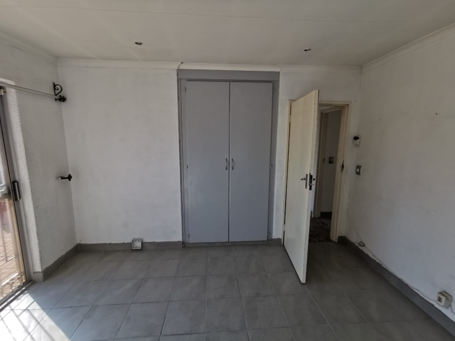 3 Bedroom Property for Sale in Albertsdal Gauteng