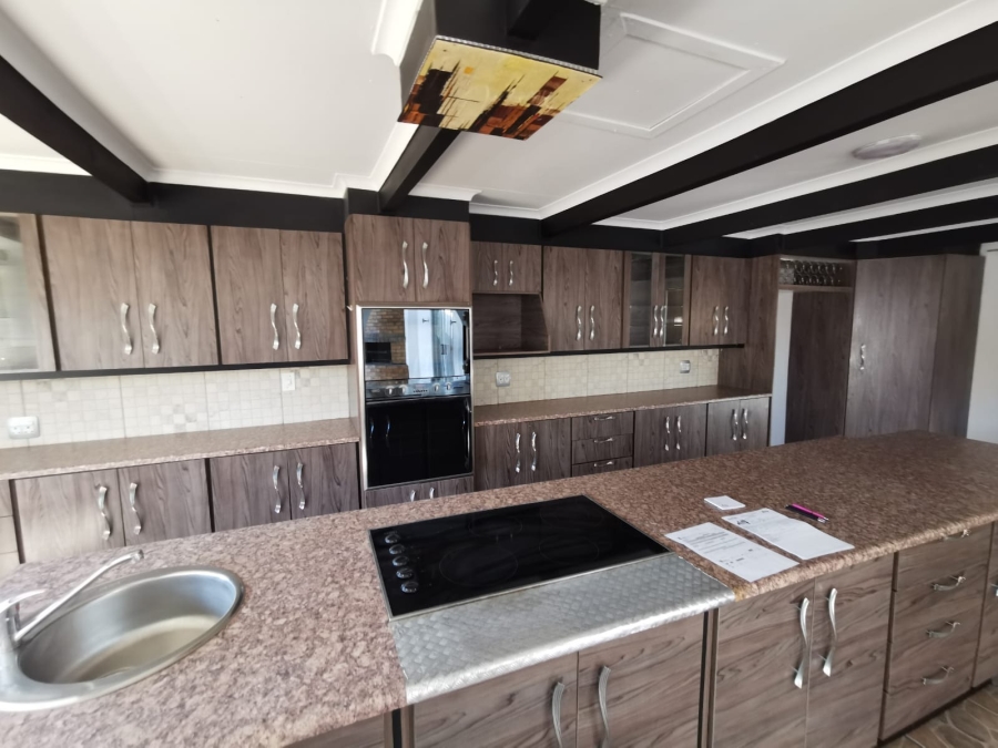 3 Bedroom Property for Sale in Albertsdal Gauteng