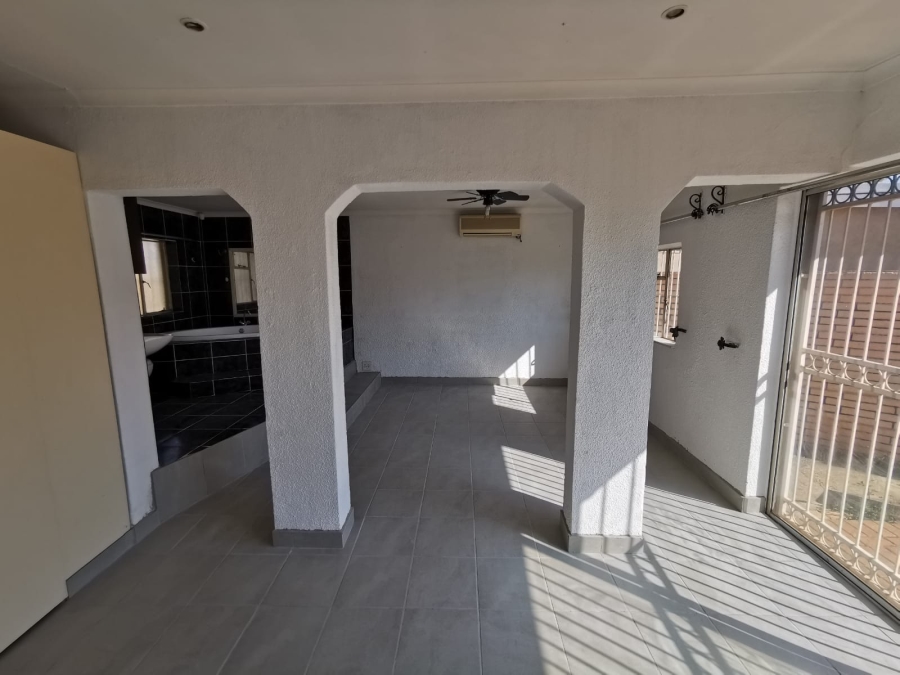 3 Bedroom Property for Sale in Albertsdal Gauteng