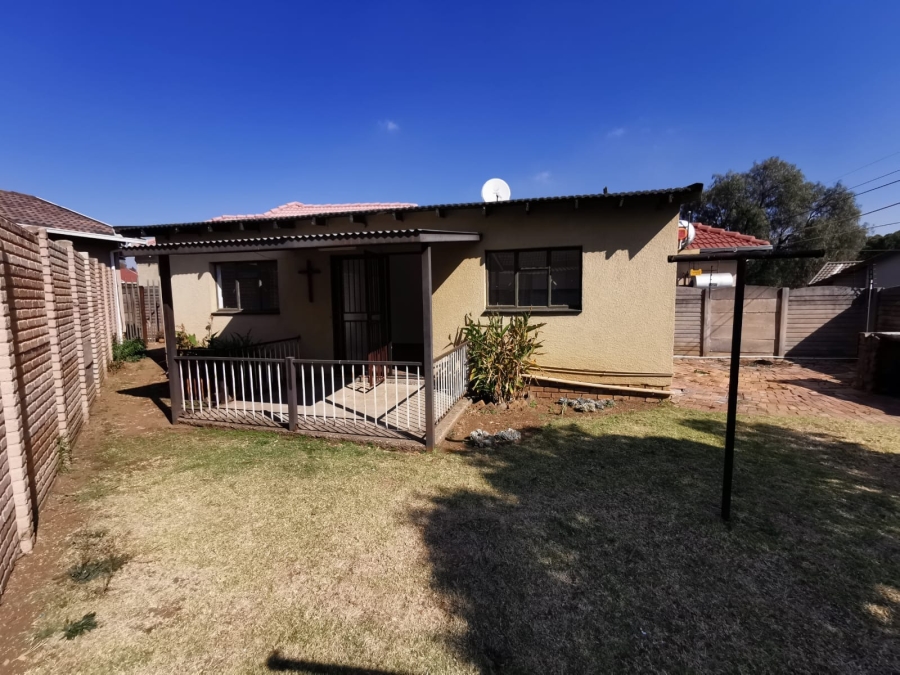 3 Bedroom Property for Sale in Albertsdal Gauteng