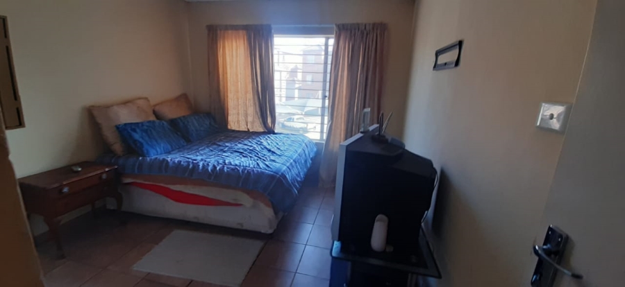 2 Bedroom Property for Sale in Birchleigh Gauteng