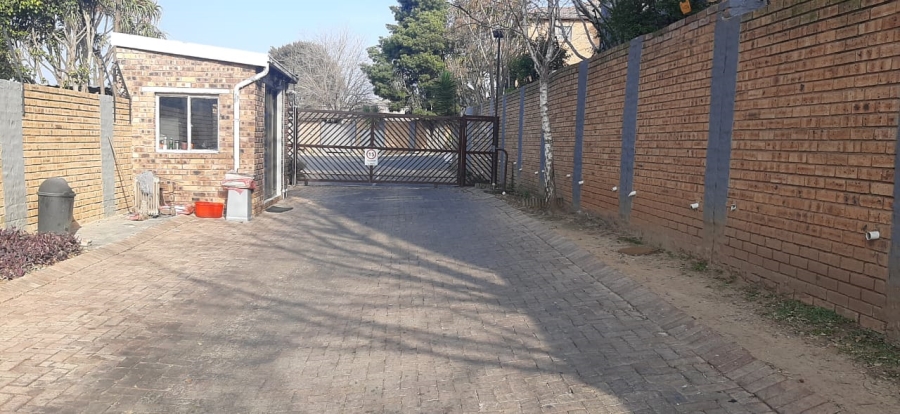 2 Bedroom Property for Sale in Birchleigh Gauteng