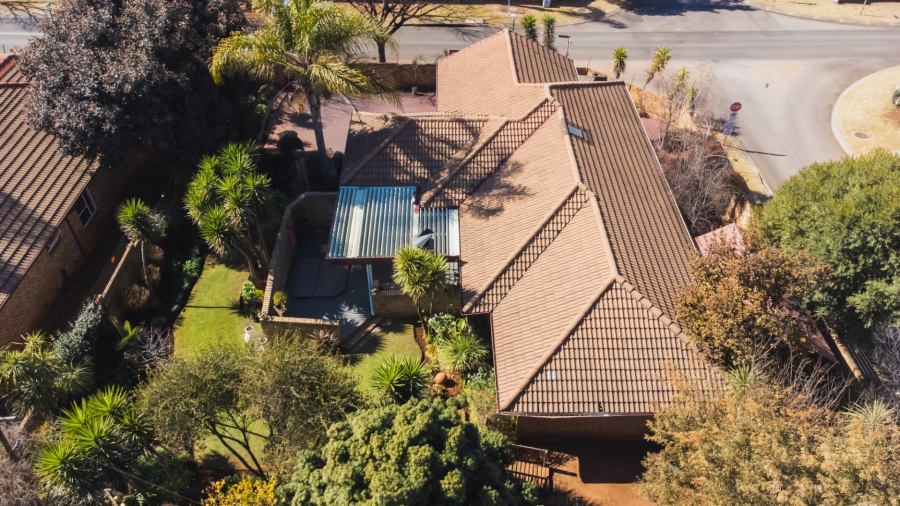3 Bedroom Property for Sale in Highveld Gauteng