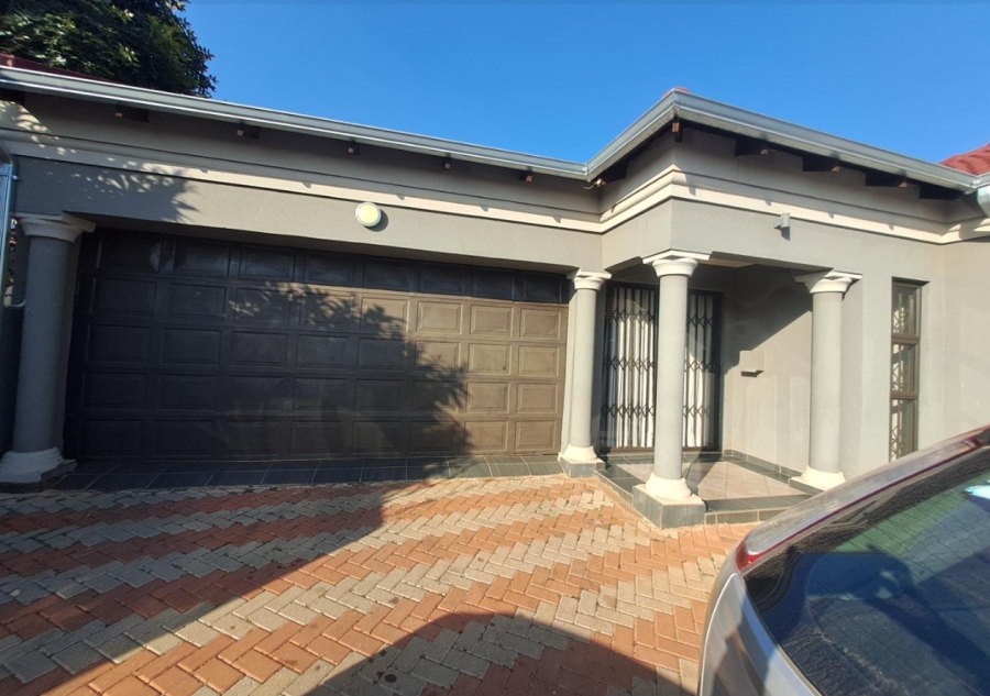 3 Bedroom Property for Sale in Dawn Park Gauteng