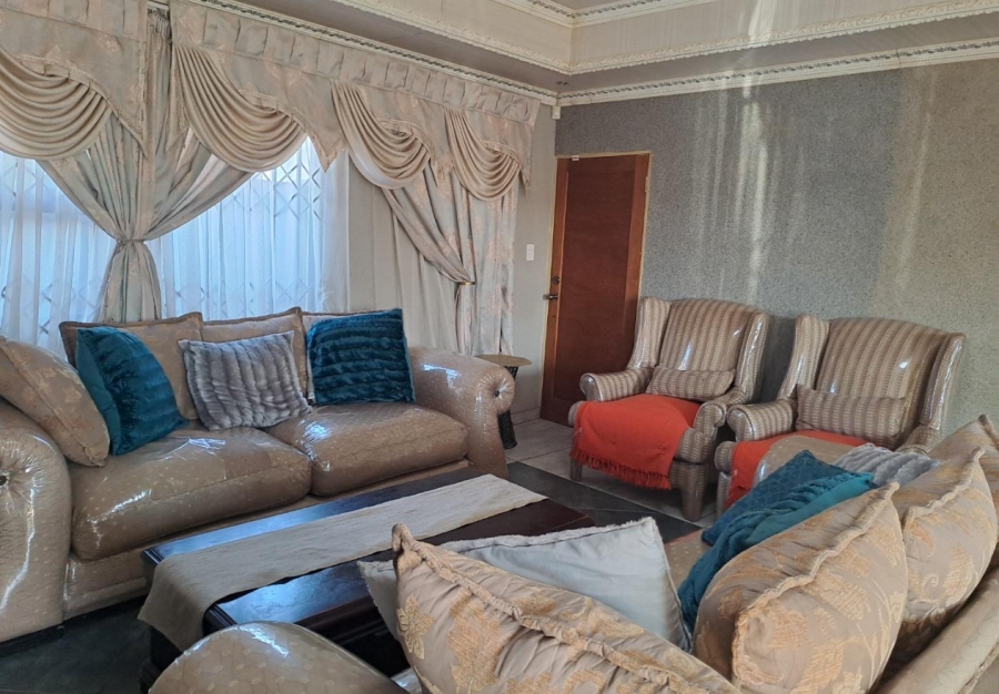 3 Bedroom Property for Sale in Dawn Park Gauteng