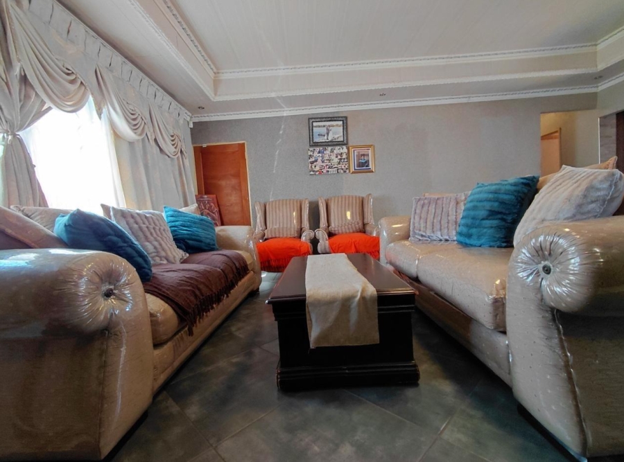 3 Bedroom Property for Sale in Dawn Park Gauteng