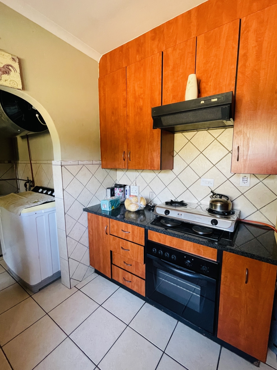 4 Bedroom Property for Sale in Dorandia Gauteng