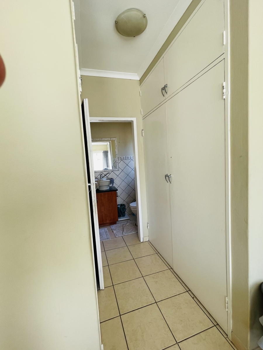 4 Bedroom Property for Sale in Dorandia Gauteng