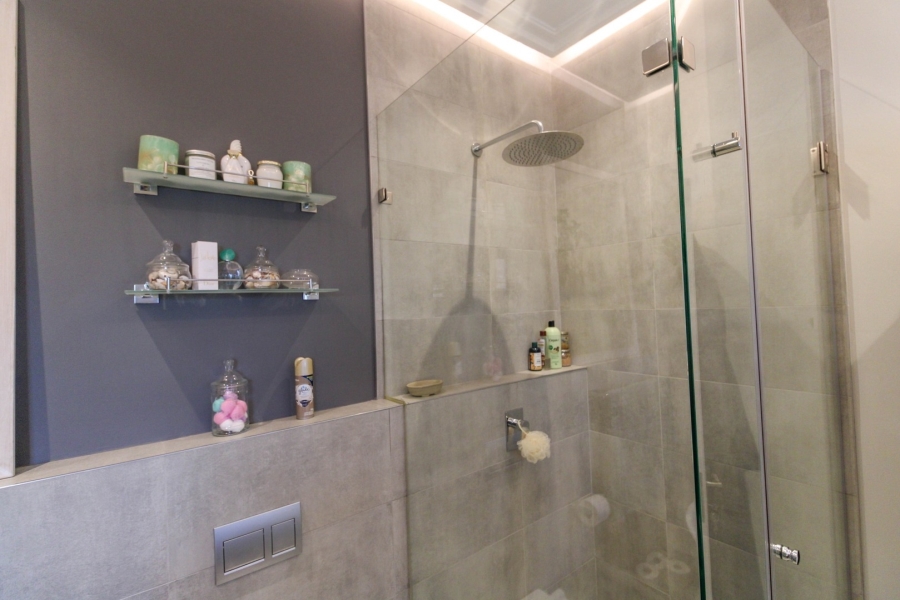 2 Bedroom Property for Sale in Bryanston Gauteng