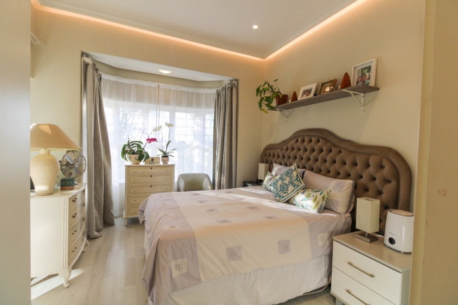 2 Bedroom Property for Sale in Bryanston Gauteng