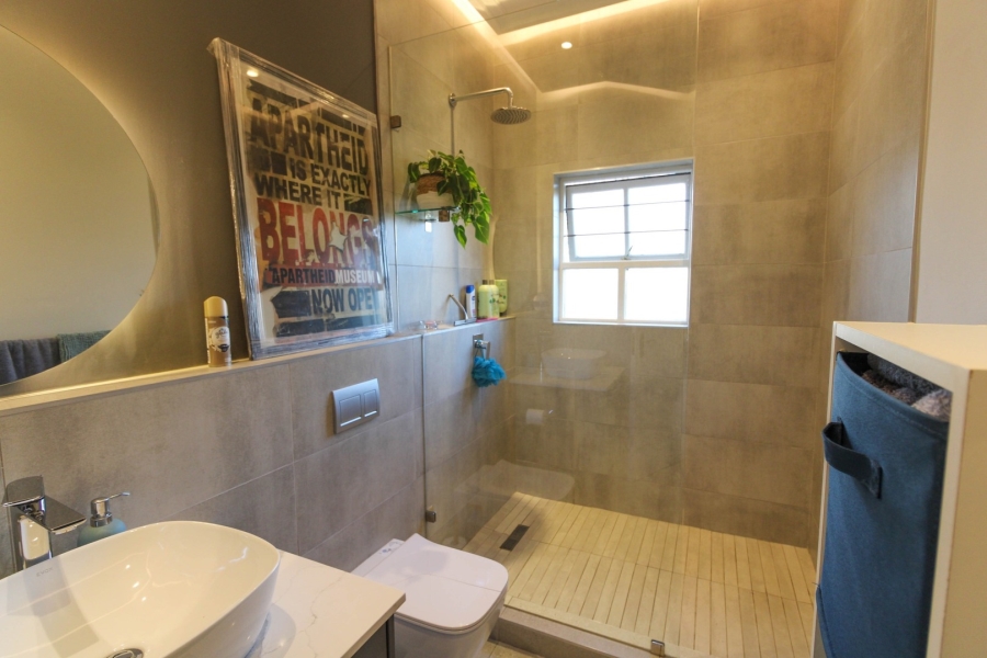 2 Bedroom Property for Sale in Bryanston Gauteng