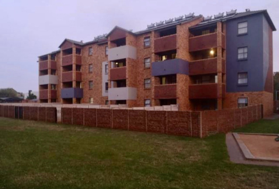 2 Bedroom Property for Sale in Doornpoort Gauteng